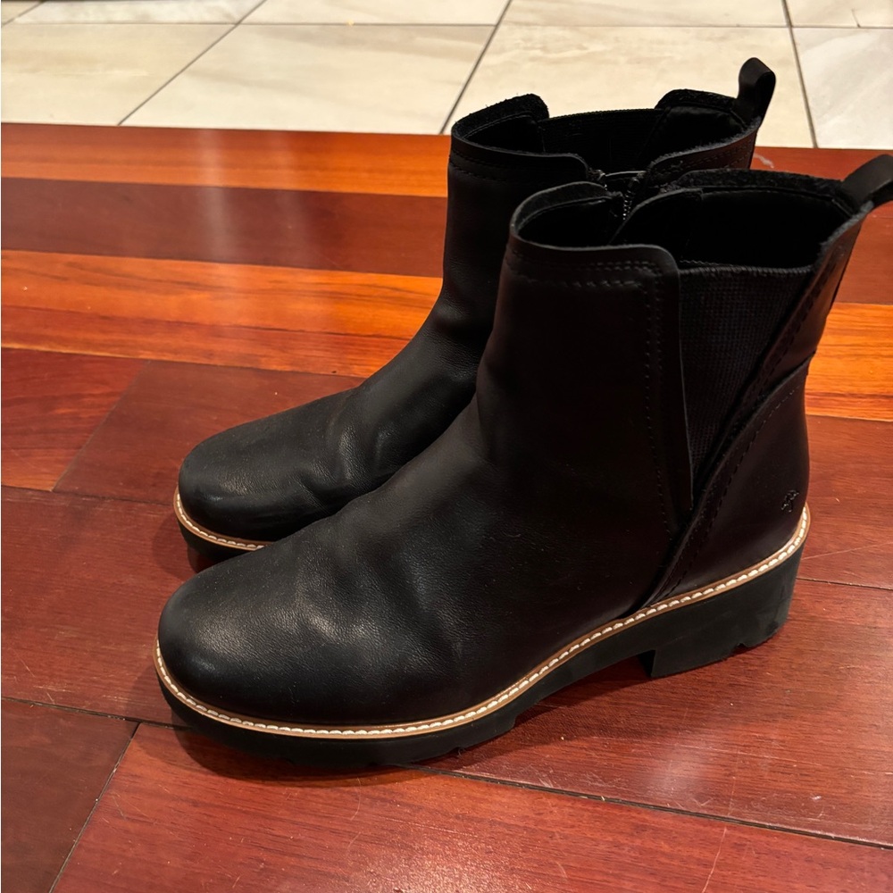 Naturalizer Black Ankle Booties